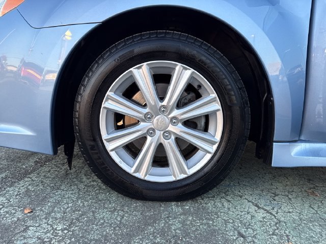 Used 2011 Subaru Legacy 2.5i Premium AWD/4WD image 25