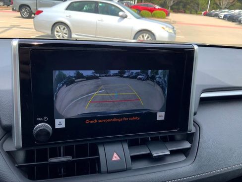 Used 2024 Toyota RAV4 LE image 28