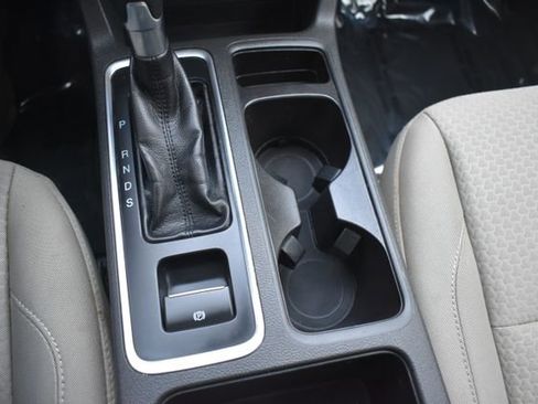 Used 2017 Ford Escape SE FWD image 27