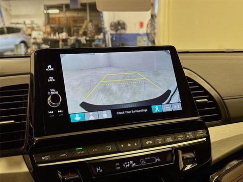 New 2026 Honda Odyssey Touring image 13