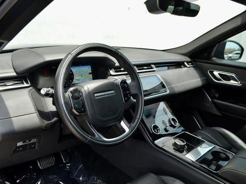 Used 2018 Land Rover Range Rover Velar R-Dynamic SE image 5
