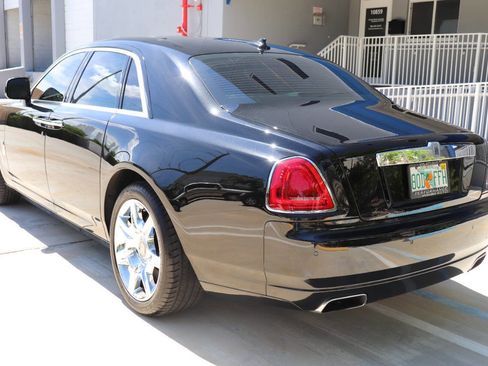 Used 2010 Rolls-Royce Ghost image 8
