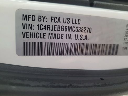 Used 2021 Jeep Grand Cherokee Limited image 33