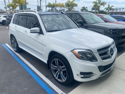 Used 2015 Mercedes-Benz GLK 350 2WD image 2