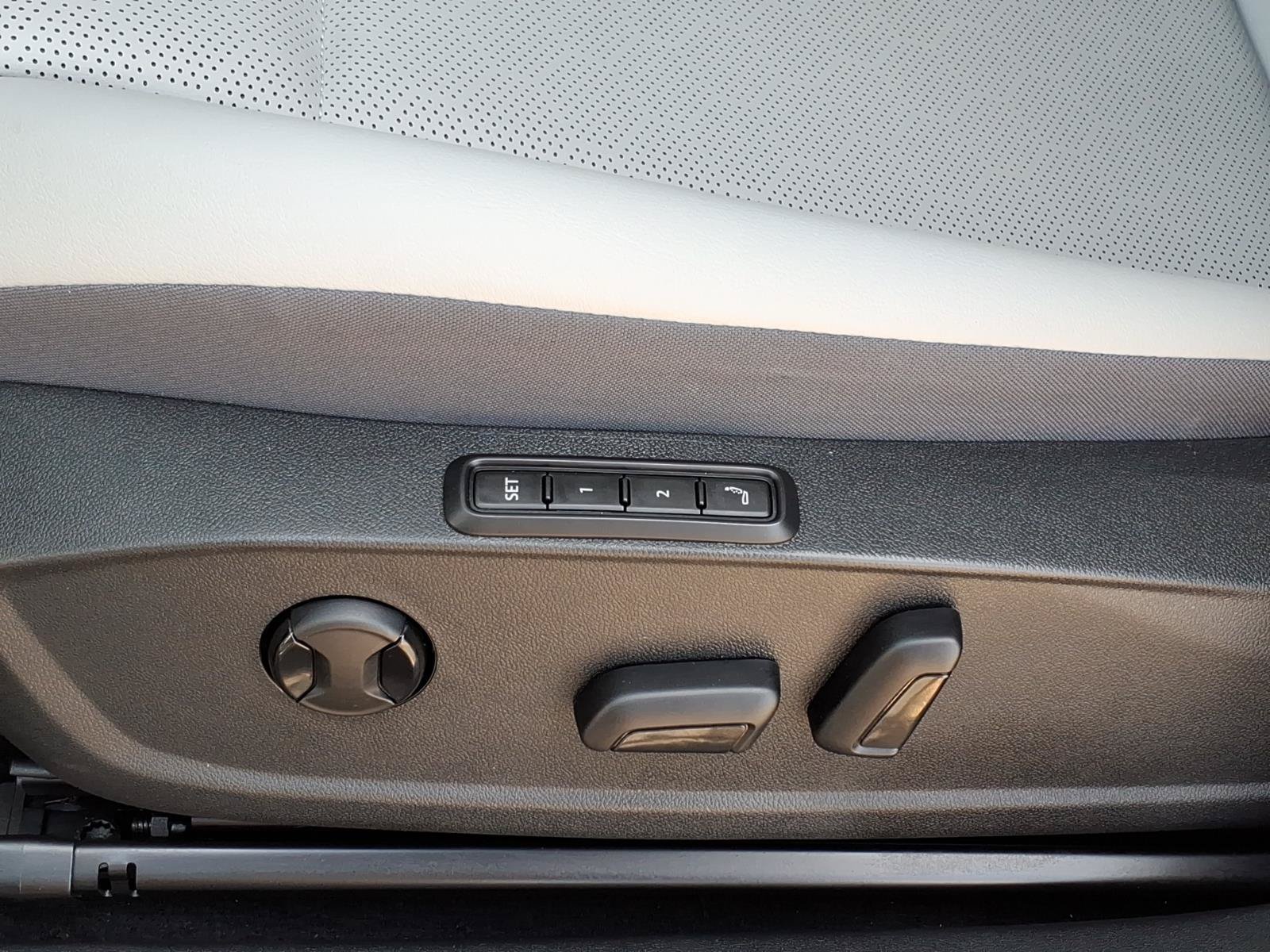 Certified 2022 Volkswagen ID.4 Pro S AWD/4WD image 23