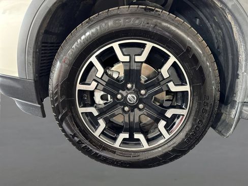 Used 2020 Nissan Pathfinder SL AWD/4WD image 22