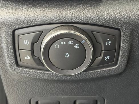 Certified 2022 Ford F350 Platinum w/ FX4 Off-Road Package image 25