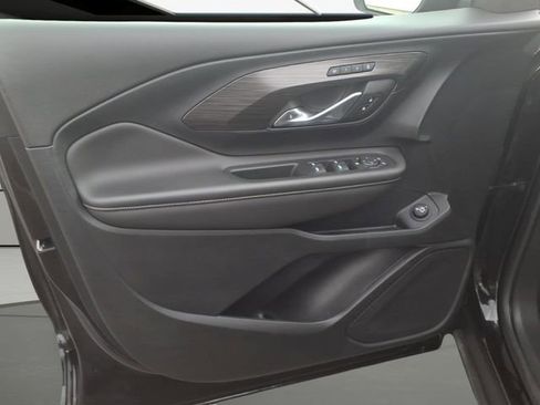 Certified 2023 GMC Terrain SLT w/ LPO, Floor Liner Package FWD image 8