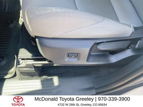 Certified 2024 Toyota Tacoma SR5 AWD/4WD image 12