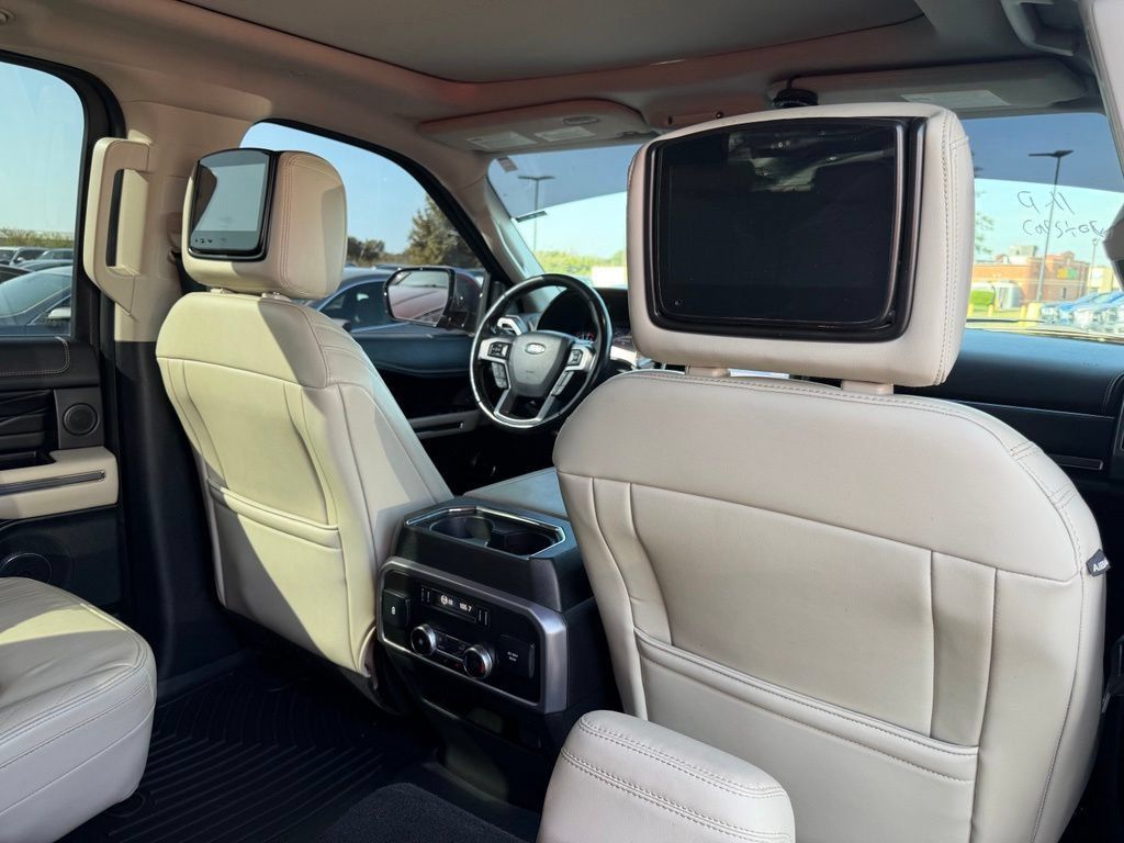 Used 2019 Ford Expedition Platinum AWD/4WD image 11