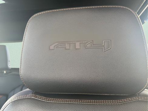 Used 2020 GMC Sierra 1500 AT4 w/ AT4 Preferred Package image 13