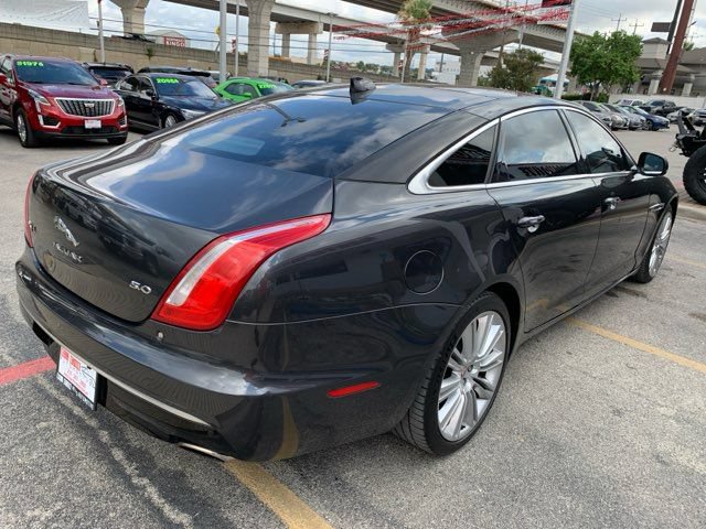 Used 2018 Jaguar XJ L Supercharged RWD image 4