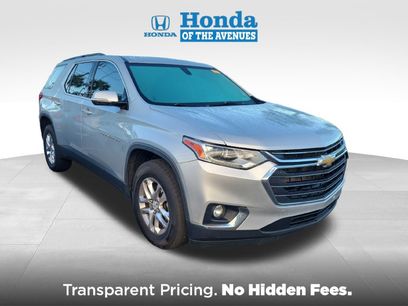 Used 2020 Chevrolet Traverse LT
