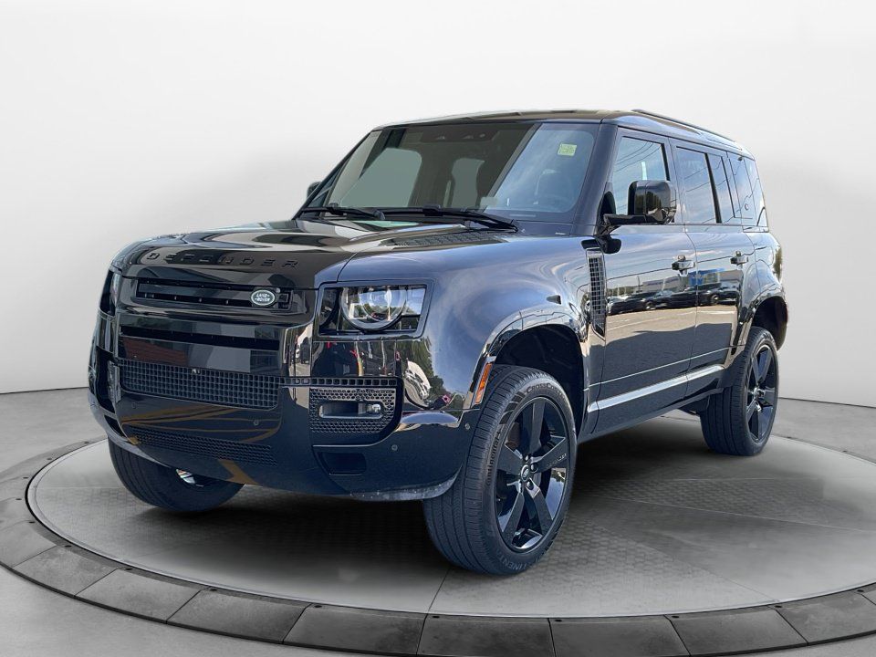 Used 2024 Land Rover Defender 110 X-Dynamic SE AWD/4WD image 1
