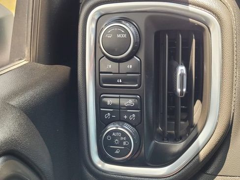 Used 2022 Chevrolet Silverado 2500 LT w/ Convenience Package AWD/4WD image 32