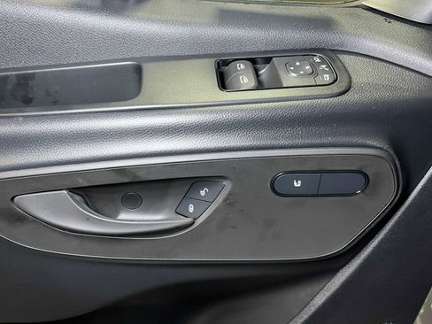 Used 2025 Mercedes-Benz Sprinter 2500 image 18