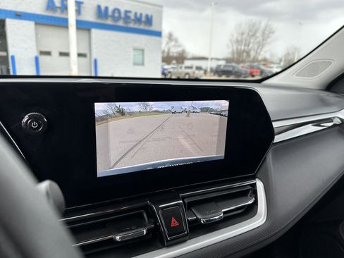 Used 2025 Chevrolet TrailBlazer LT image 30