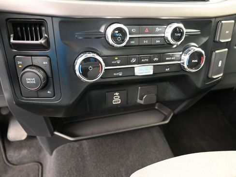 Used 2025 Ford F150 XLT w/ Equipment Group 301A Standard image 13