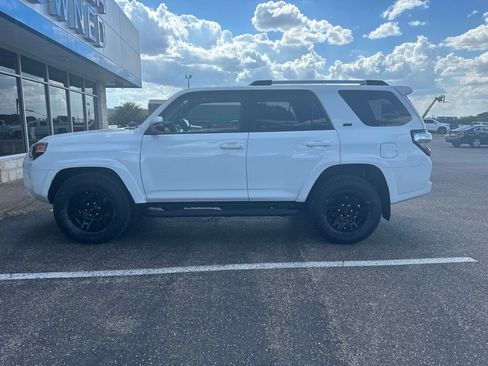 Used 2022 Toyota 4Runner SR5 Premium w/ Moonroof Package RWD image 1