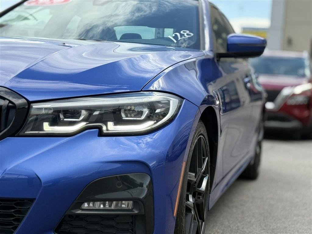 Used 2020 BMW 330i xDrive Sedan w/ M Sport Package AWD/4WD image 11
