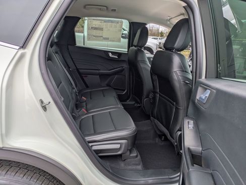 New 2026 Ford Escape Platinum w/ Equipment Group 601A image 34