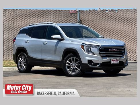 Certified 2022 GMC Terrain SLT AWD/4WD image 1