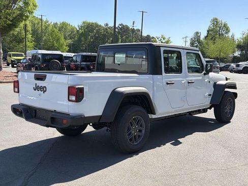 New 2026 Jeep Gladiator Sport AWD/4WD image 12