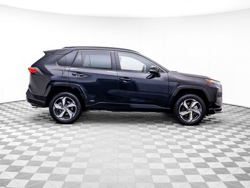 Used 2025 Toyota RAV4 SE AWD/4WD image 7
