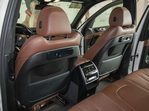 Used 2023 BMW X5 xDrive40i image 10