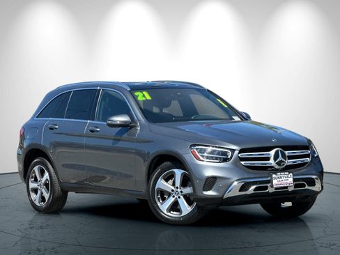 Used 2021 Mercedes-Benz GLC 300 4MATIC image 2