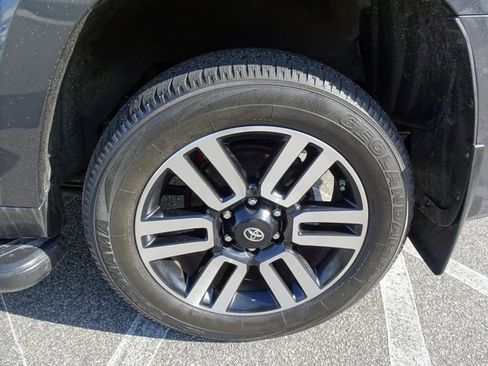 Used 2016 Toyota 4Runner Limited AWD/4WD image 39