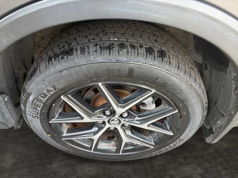 Used 2018 Toyota RAV4 SE w/ Power Extra Value Package AWD/4WD image 43