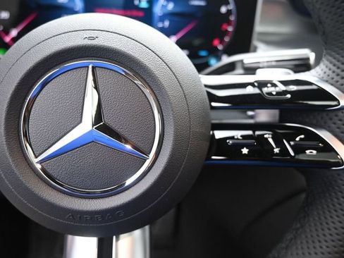 New 2026 Mercedes-Benz GLC 300 image 14