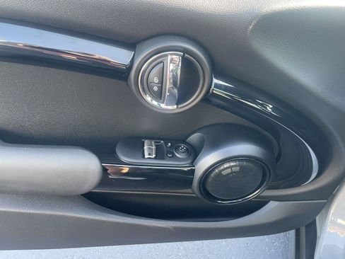 Used 2018 MINI Cooper S FWD image 13