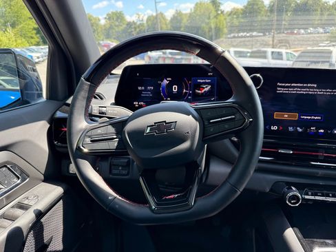 New 2025 Chevrolet Silverado EV RST image 27