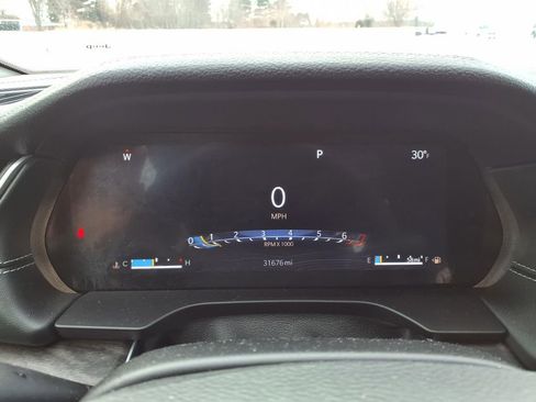 Used 2025 Jeep Grand Cherokee Limited w/ Black Appearance Package image 4