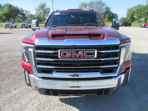New 2026 GMC Sierra 2500 SLT w/ SLT Premium Package image 11