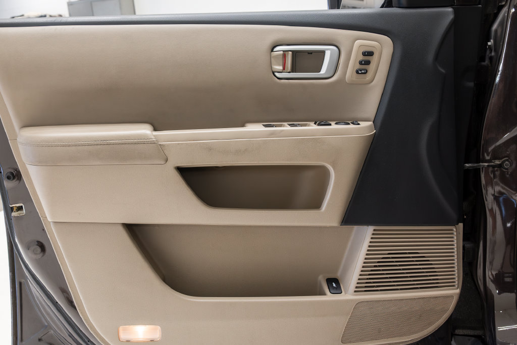 Used 2014 Honda Pilot Touring image 11