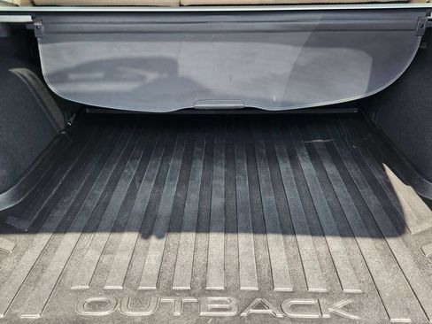 Used 2018 Subaru Outback 2.5i Premium AWD/4WD image 34