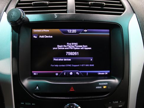 Used 2013 Ford Explorer XLT FWD image 16