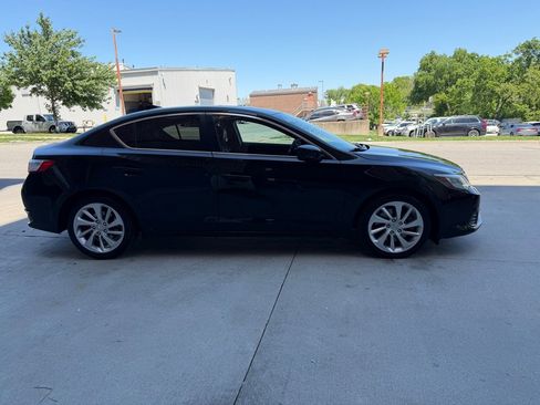 Used 2017 Acura ILX FWD image 8