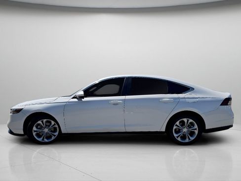Used 2024 Honda Accord LX image 19