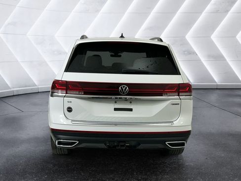 Used 2025 Volkswagen Atlas SE image 5