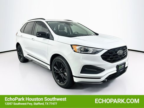 Used 2022 Ford Edge SE w/ Black Appearance Package AWD/4WD image 1