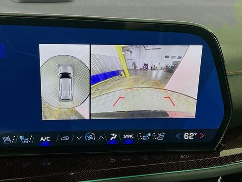 New 2026 Chevrolet Traverse RS w/ LPO, Floor Liner Package image 14