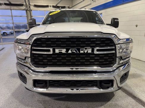 Used 2024 RAM 3500 Big Horn image 3