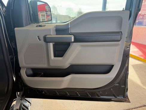 Used 2018 Ford F150 XLT w/ Equipment Group 302A Luxury image 11