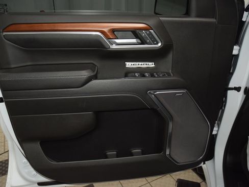 Used 2023 GMC Sierra 1500 Denali AWD/4WD image 51