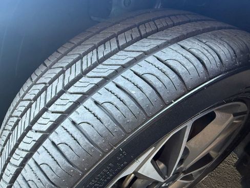 Used 2024 Kia Forte LXS image 2