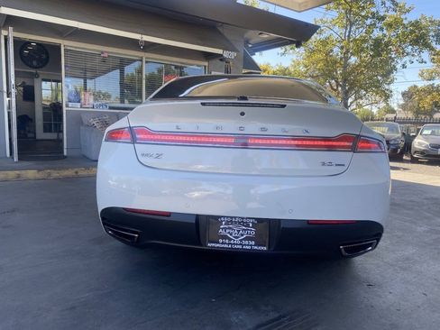 Used 2013 Lincoln MKZ FWD image 35